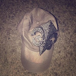 Boutique hat